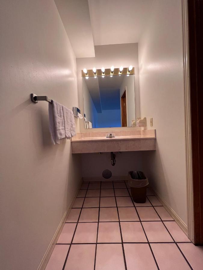 Vista Villa Motel
